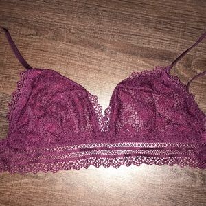 🌟SOLD🌟VS maroon bralette
